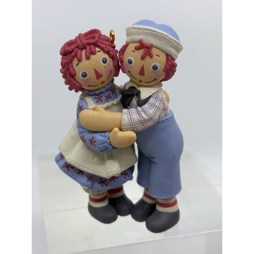 Hallmark Keepsake Orname 2004‎ Raggedy Ann Raggedy Andy Holiday Hug Ornament Box